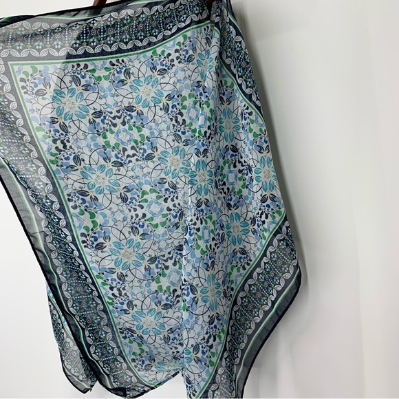 Max Studio Blue Green Geometric Print Slit Side Draped Sleeveless Stretch Blouse - Picture 12 of 16